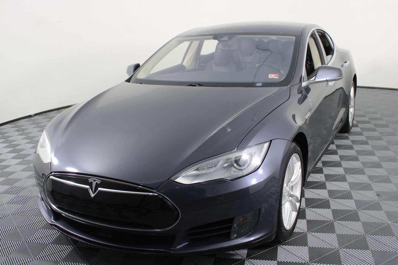 tesla model s 2015 5YJSA1E10FF118346 image tesla model s 2015 5YJSA1E10FF118346 image